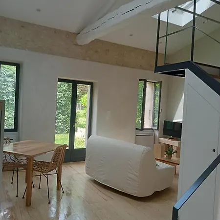 Maison En Pierre Restauree Avec Jardin בית נופש אוש