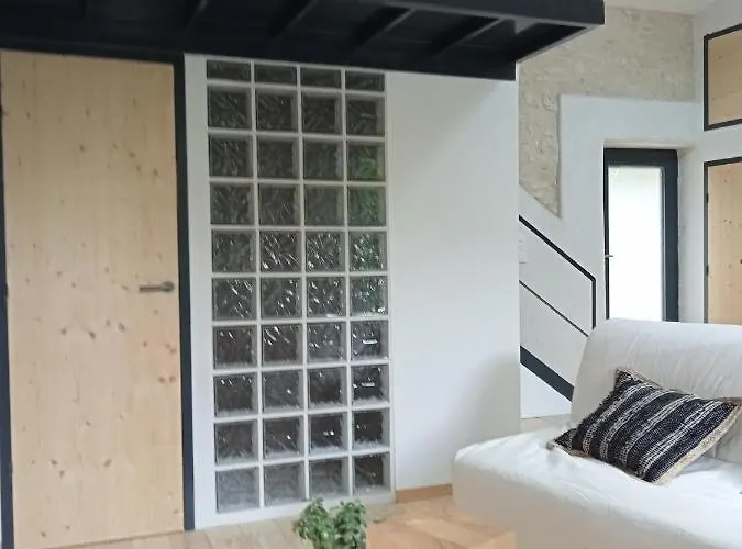 別荘 Maison En Pierre Restauree Avec Jardin *